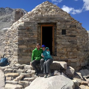 Muir Pass hut