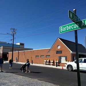 Barbecue Alley at the Lexington Barbecue Festival