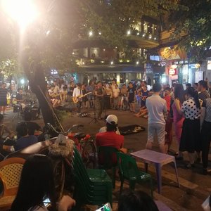 Hanoi night market